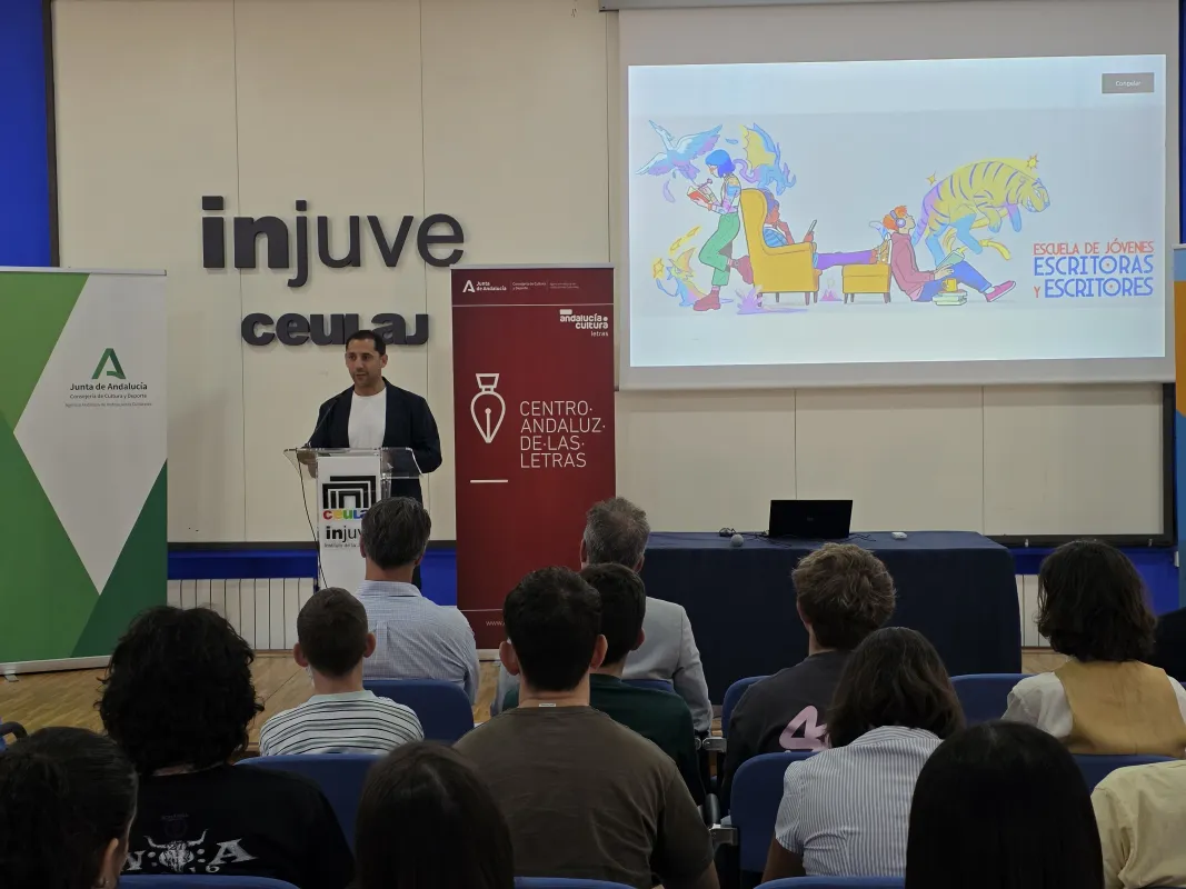 InauguraciC3B3n20Escuela20de20JC3B3venes20Escritoras20y20Escritores.jpg